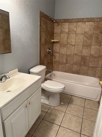 1302 AVENUE K B, Haines City, FL 33844