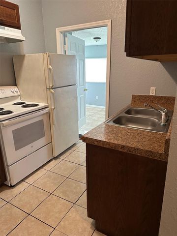 1302 AVENUE K B, Haines City, FL 33844