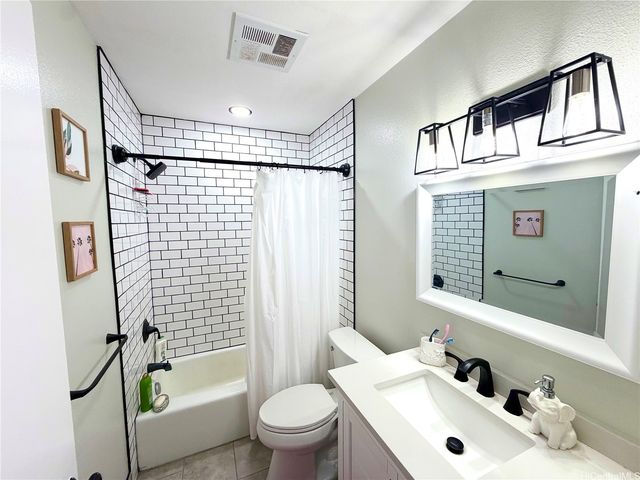 685 Kealahou Street, Honolulu, HI 96825