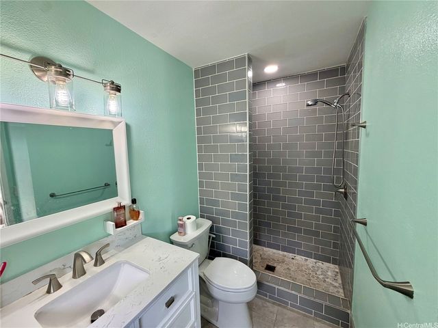685 Kealahou Street, Honolulu, HI 96825