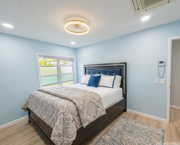 685 Kealahou Street, Honolulu, HI 96825