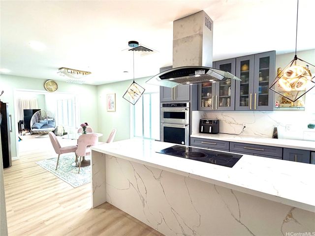 685 Kealahou Street, Honolulu, HI 96825