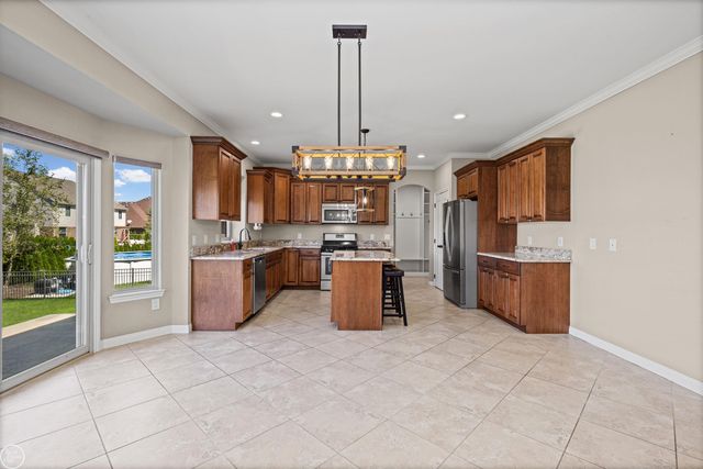 21961 Pinder Court, Macomb Twp, MI 48044
