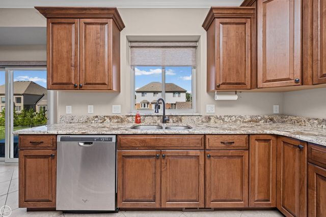 21961 Pinder Court, Macomb Twp, MI 48044