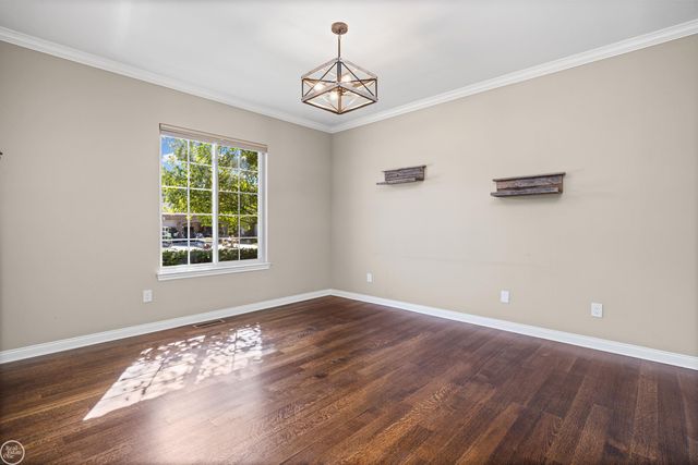 21961 Pinder Court, Macomb Twp, MI 48044