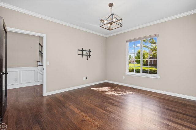 21961 Pinder Court, Macomb Twp, MI 48044