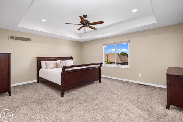 21961 Pinder Court, Macomb Twp, MI 48044