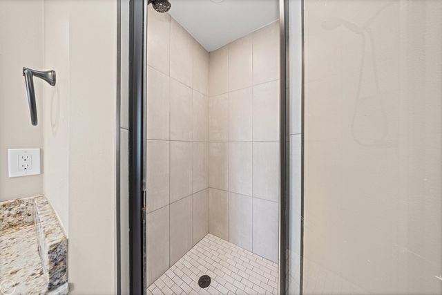 21961 Pinder Court, Macomb Twp, MI 48044