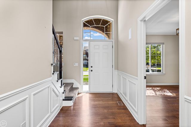 21961 Pinder Court, Macomb Twp, MI 48044
