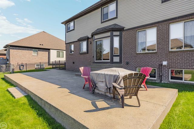 21961 Pinder Court, Macomb Twp, MI 48044