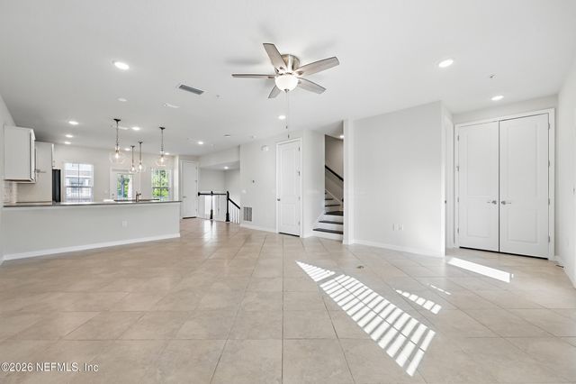 39 FALLING WATER Court, Ponte Vedra, FL 32081