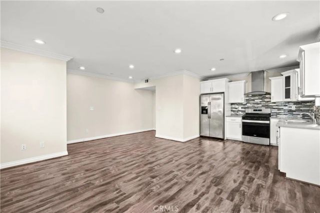 4816 Saturn Street, Los Angeles, CA 90019
