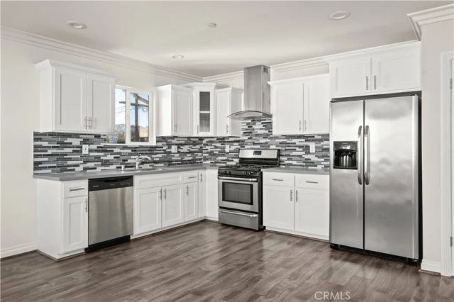4816 Saturn Street, Los Angeles, CA 90019