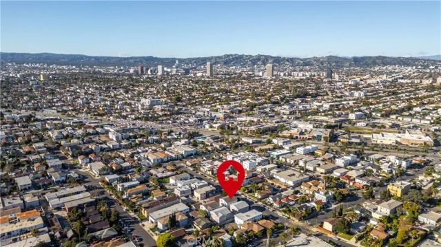 4816 Saturn Street, Los Angeles, CA 90019