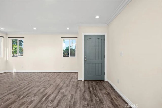 4816 Saturn Street, Los Angeles, CA 90019