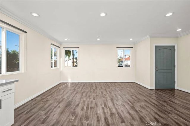 4816 Saturn Street, Los Angeles, CA 90019