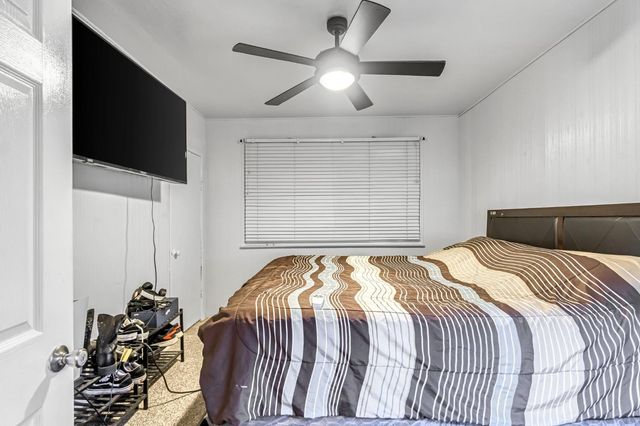 907 S Rogers Lane, Fresno, CA 93727