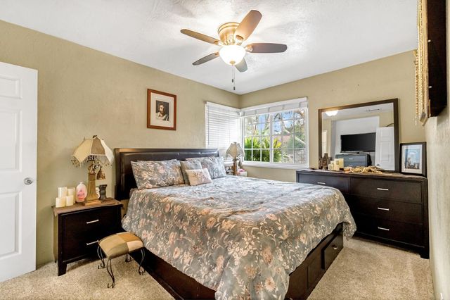 907 S Rogers Lane, Fresno, CA 93727