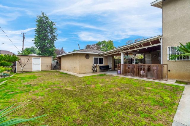 907 S Rogers Lane, Fresno, CA 93727