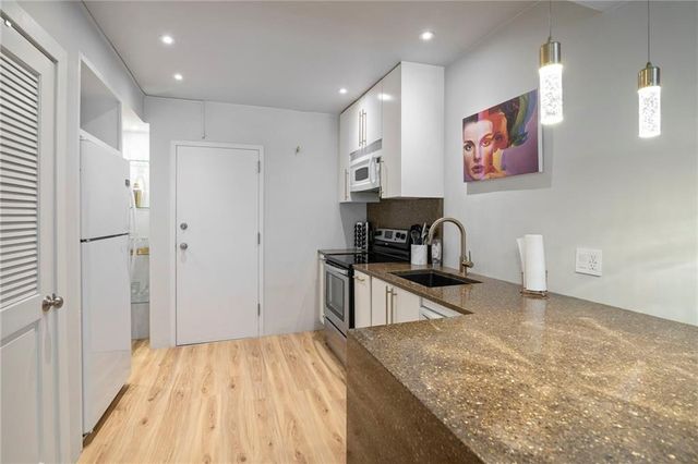 4540 Broadway Boulevard 1N, Kansas City, MO 64111