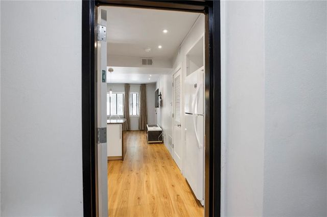 4540 Broadway Boulevard 1N, Kansas City, MO 64111