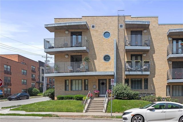 4540 Broadway Boulevard 1N, Kansas City, MO 64111