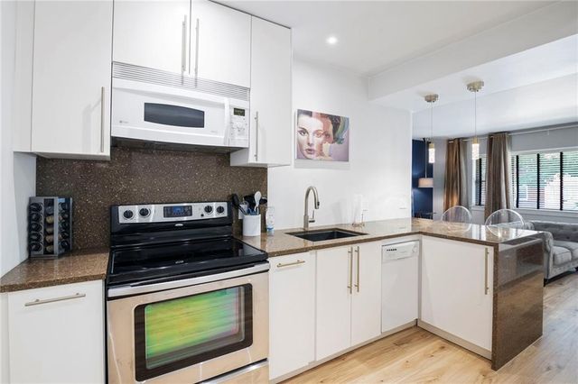 4540 Broadway Boulevard 1N, Kansas City, MO 64111