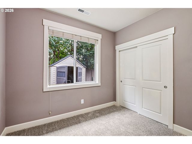 1020 N JUNIPER St, Canby, OR 97013