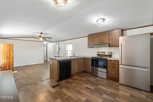 45 Chickadee Road, Afton, TN 37616