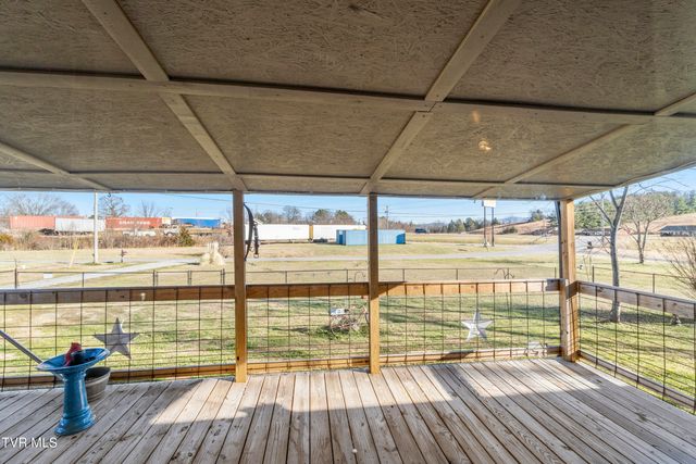 45 Chickadee Road, Afton, TN 37616