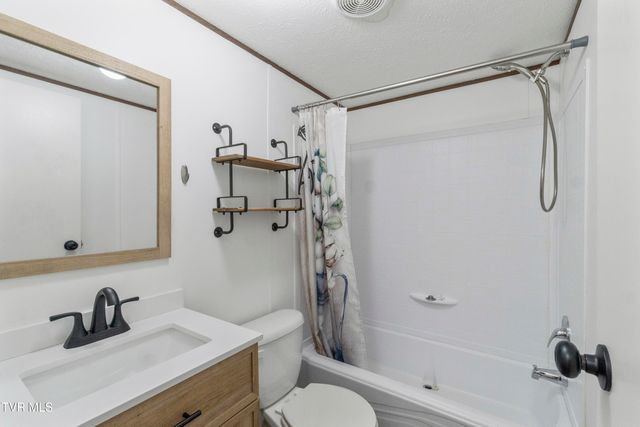 45 Chickadee Road, Afton, TN 37616