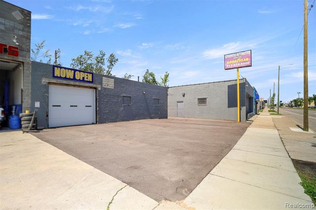 14801 Livernois Avenue, Detroit, MI 48238