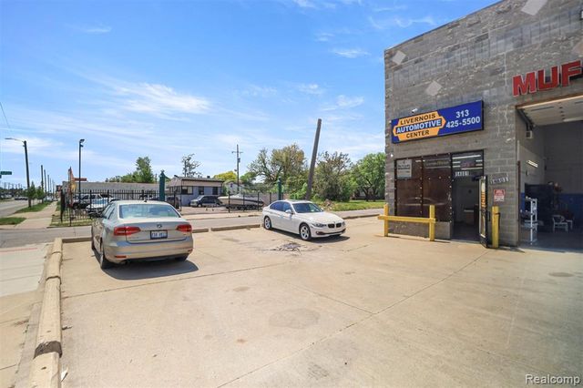 14801 Livernois Avenue, Detroit, MI 48238