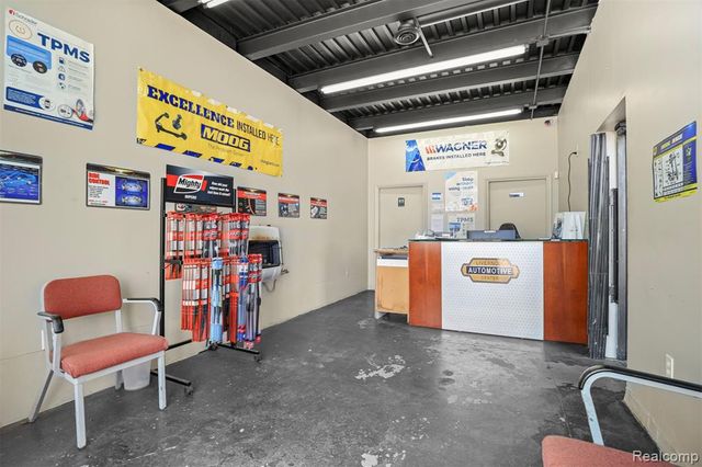 14801 Livernois Avenue, Detroit, MI 48238