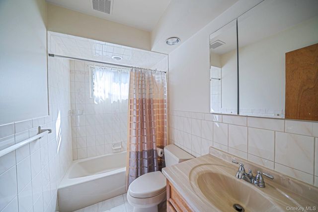 2152 Erma Drive, East Meadow, NY 11554