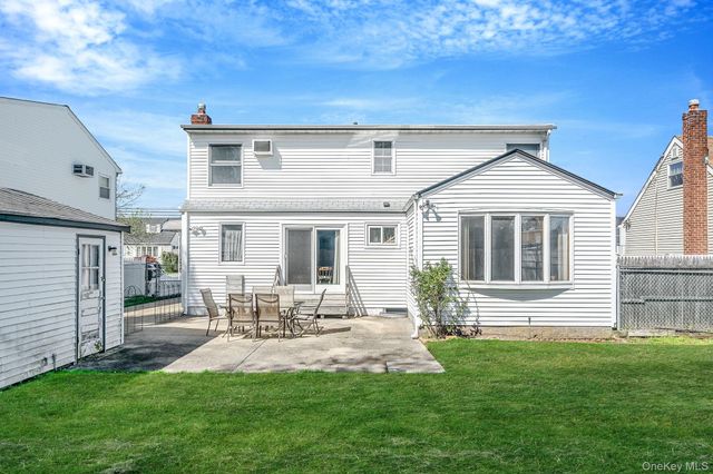 2152 Erma Drive, East Meadow, NY 11554