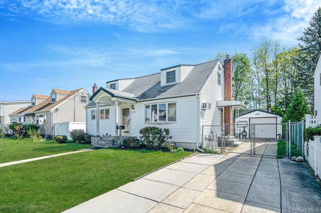 2152 Erma Drive, East Meadow, NY 11554