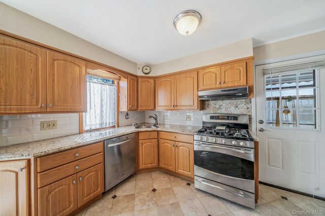 2152 Erma Drive, East Meadow, NY 11554