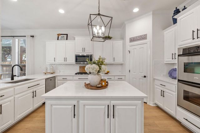 1124 Castle Path, Round Rock, TX 78681