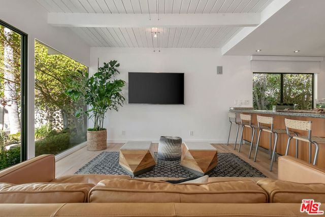 1644 Marmont Avenue, Los Angeles, CA 90069