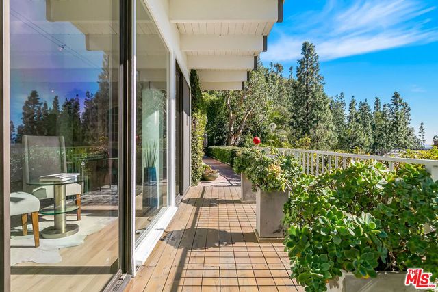 1644 Marmont Avenue, Los Angeles, CA 90069