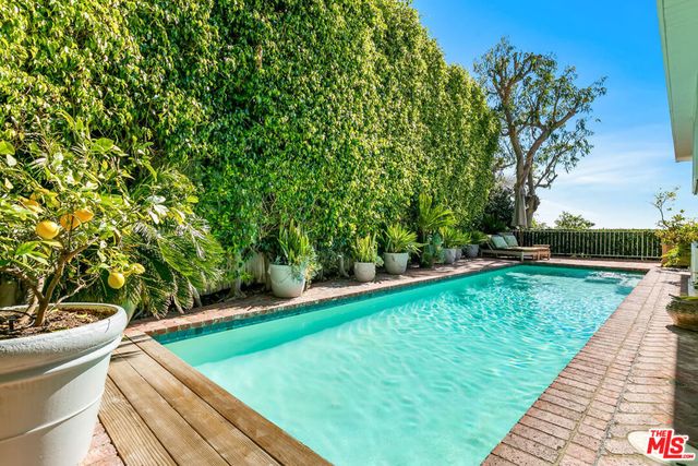 1644 Marmont Avenue, Los Angeles, CA 90069