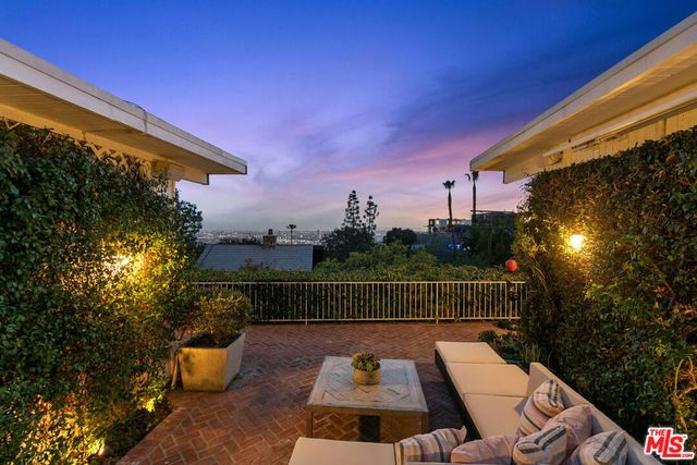 1644 Marmont Avenue, Los Angeles, CA 90069