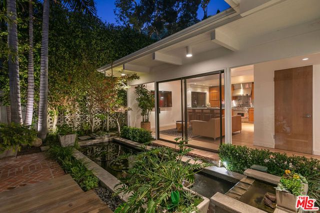 1644 Marmont Avenue, Los Angeles, CA 90069