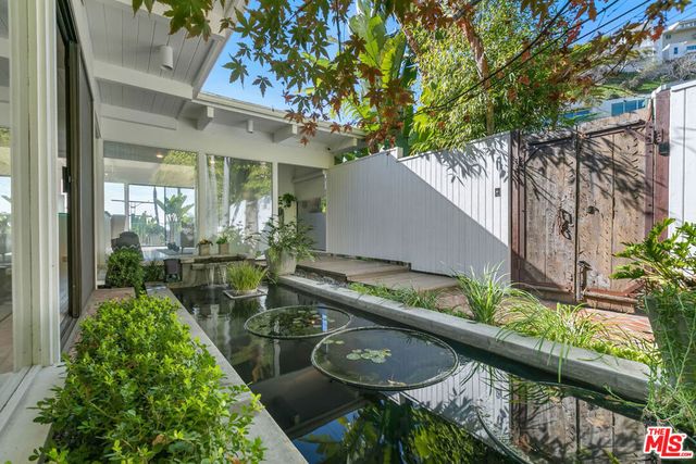 1644 Marmont Avenue, Los Angeles, CA 90069