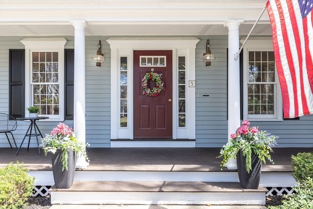 5 Nye Road, Medfield, MA 02052