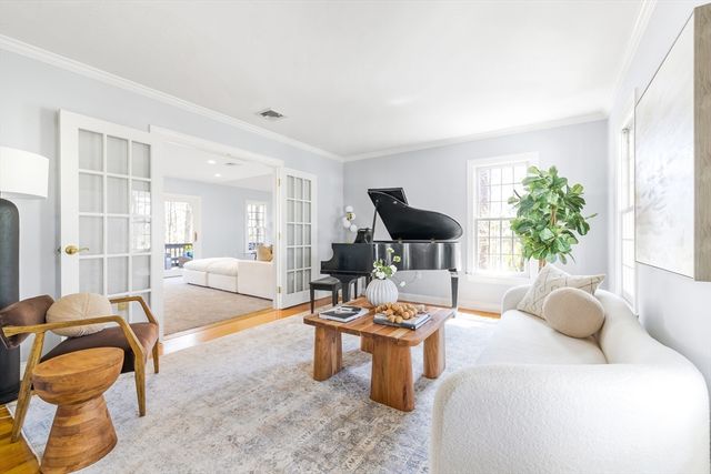 5 Nye Road, Medfield, MA 02052