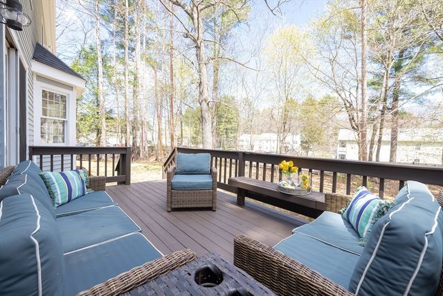 5 Nye Road, Medfield, MA 02052