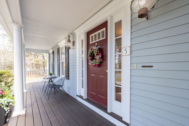 5 Nye Road, Medfield, MA 02052