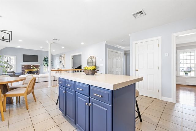 5 Nye Road, Medfield, MA 02052